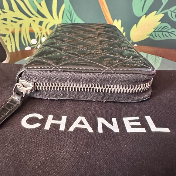 CHANEL Matelasse Quilted Black Patent Caviar Leather Round Zip Long Wallet ๐ค๐ฅ - Picture 11 of 13